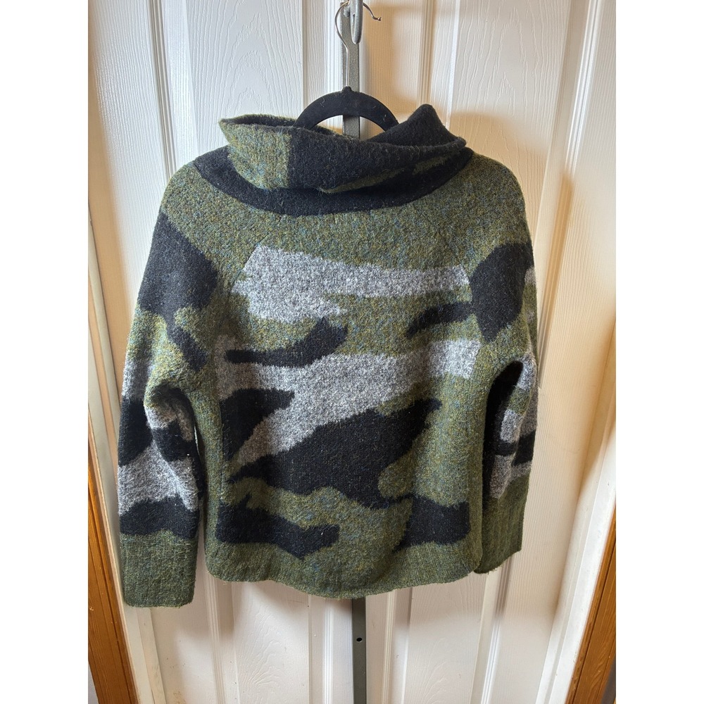 AQUA Womens Green Camo Funnel Neck Raglan Sleeve Knit Sweater Small Camouflage - Picture 2 of 3